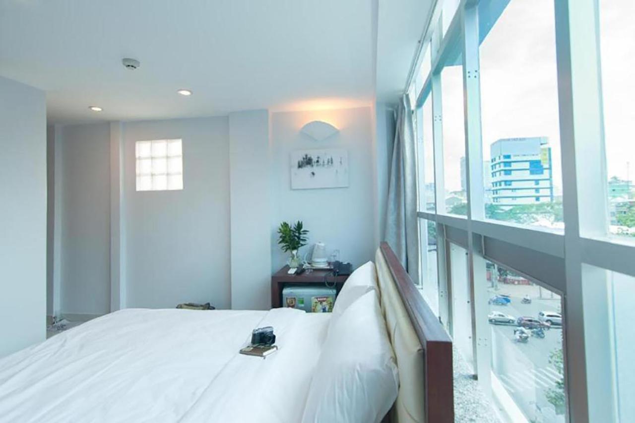 Nu Hotel - 18 Bui Vien Walkstreet Хошимин Екстериор снимка